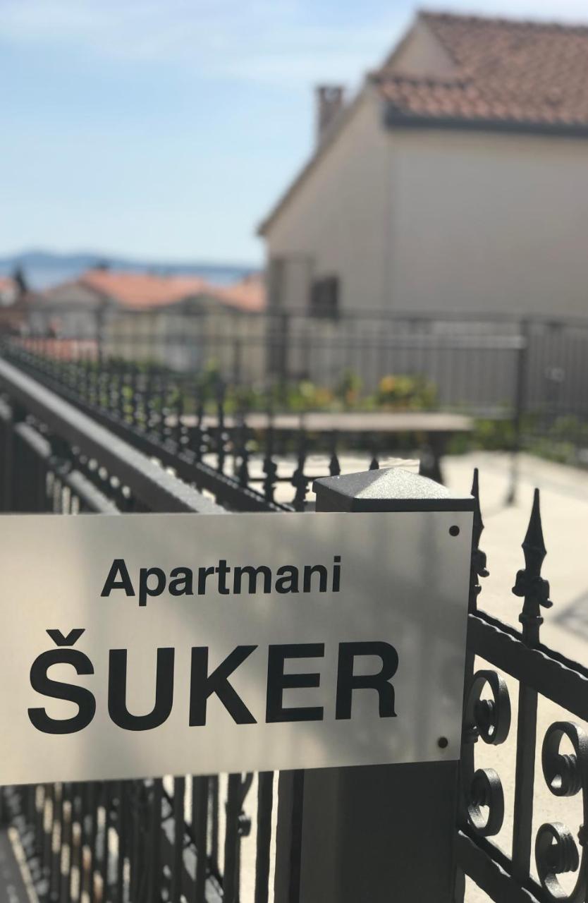 Apartments Suker Trogir Exteriör bild
